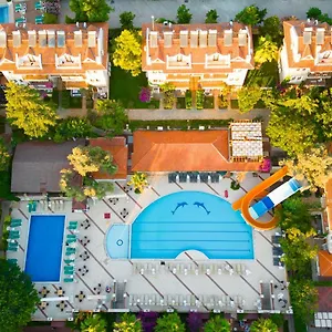 Otel Perdikia Hill And ****